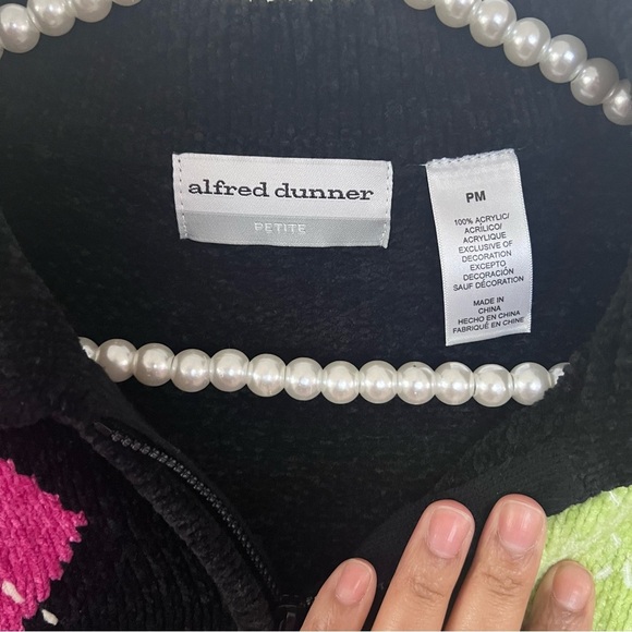 Alfred Dunner Black Argyle Print Chenille Collared Zip Cardigan |Size MP| - Picture 6 of 6